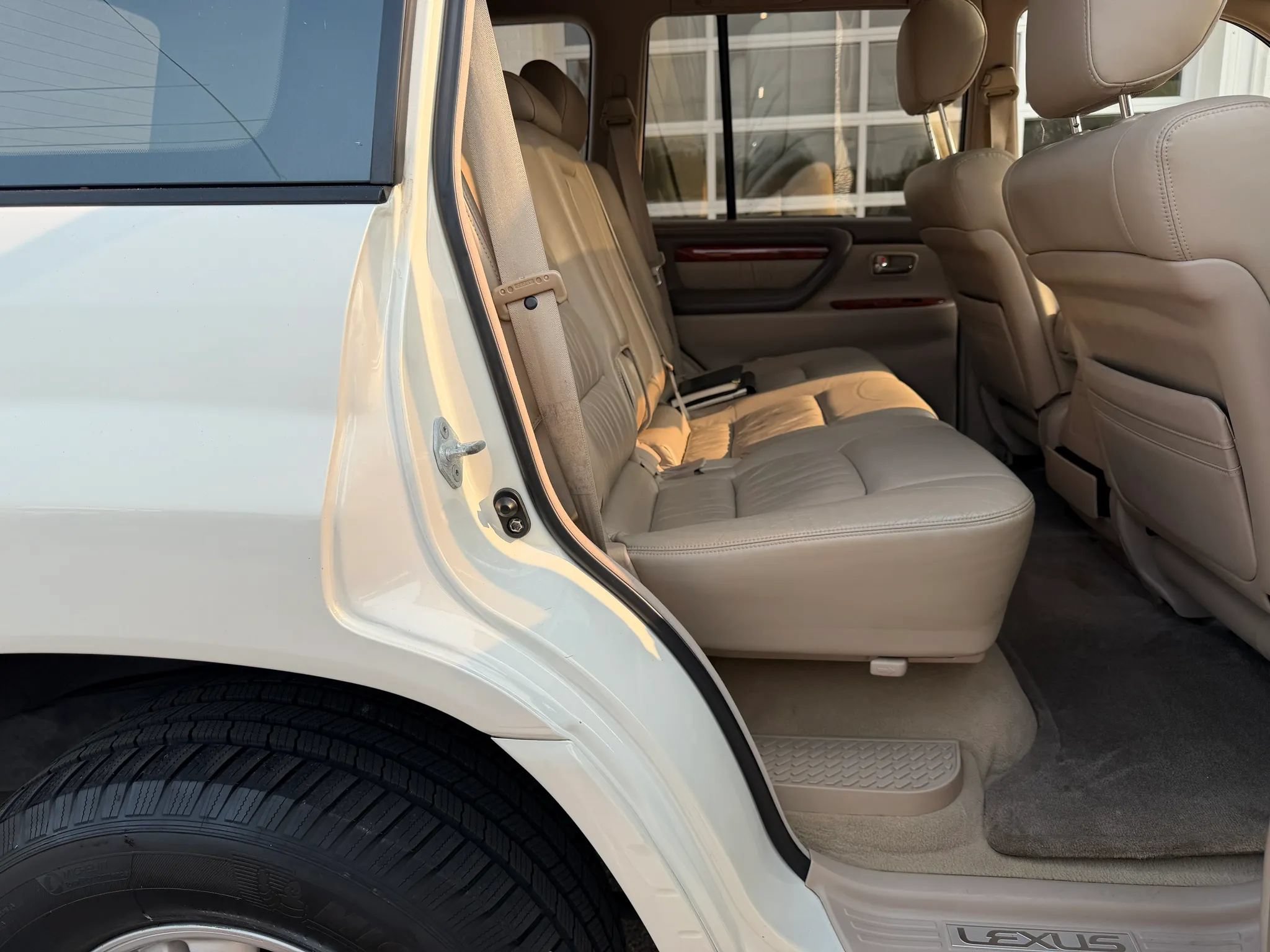 Used 2000 Lexus LX 470 4WD image 15