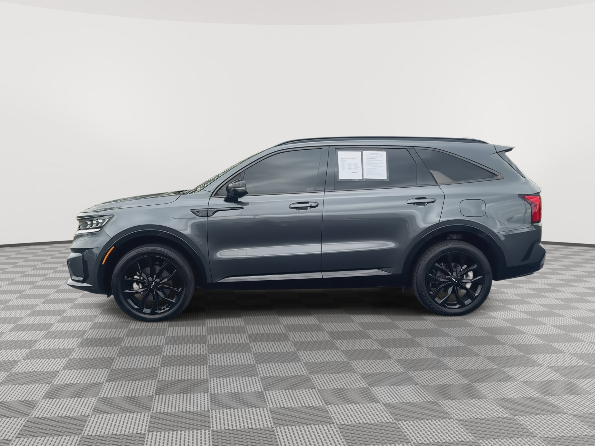 Used 2023 Kia Sorento SX AWD/4WD image 5