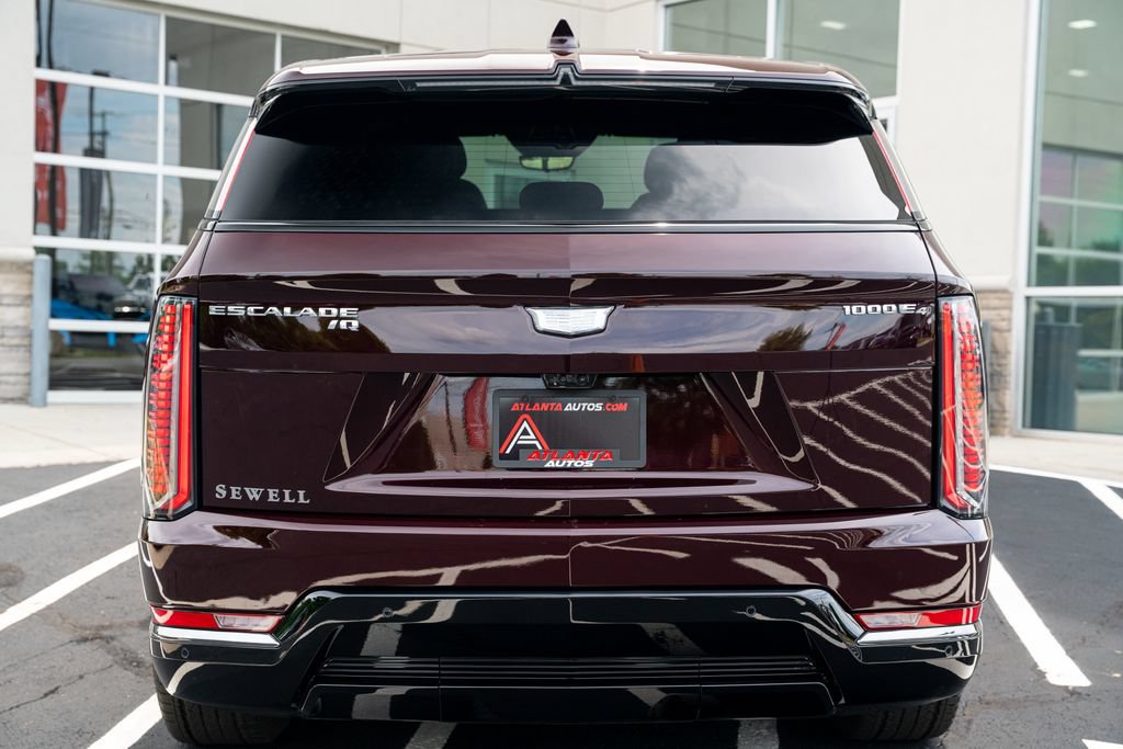 Used 2025 Cadillac Escalade IQ Sport 1 AWD/4WD image 14