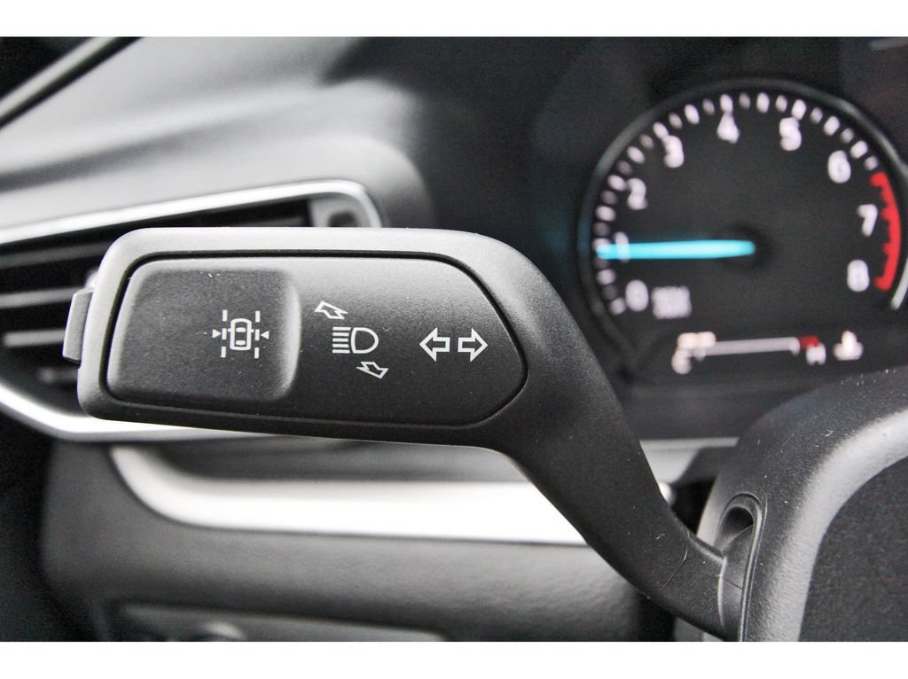 Used 2024 Ford Explorer XLT w/ Equipment Group 202A RWD image 16