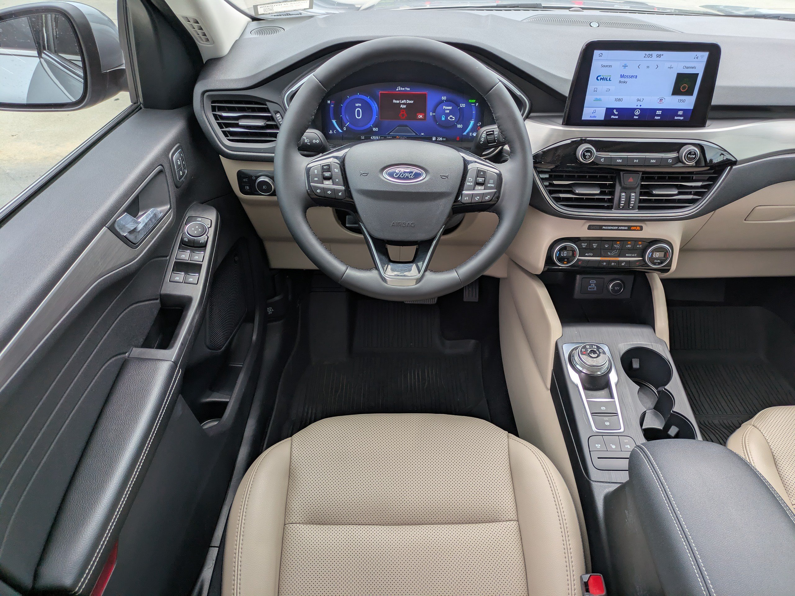 Used 2021 Ford Escape Titanium FWD image 15