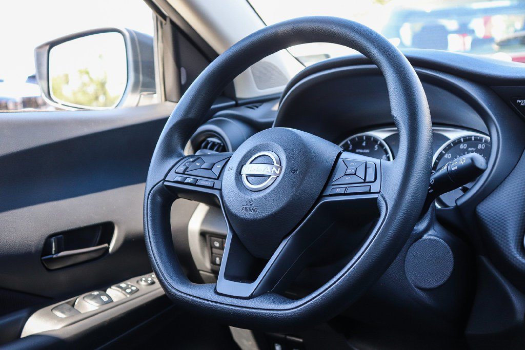 Certified 2025 Nissan Kicks Play S FWD image 15