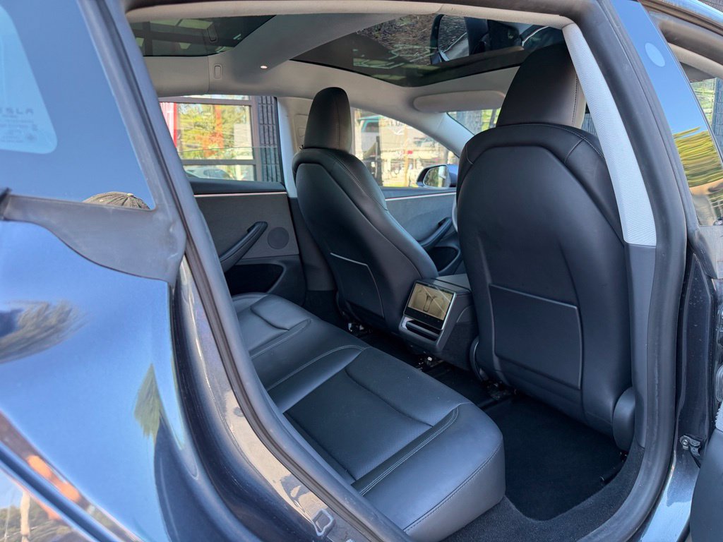 Used 2025 Tesla Model 3 RWD image 38