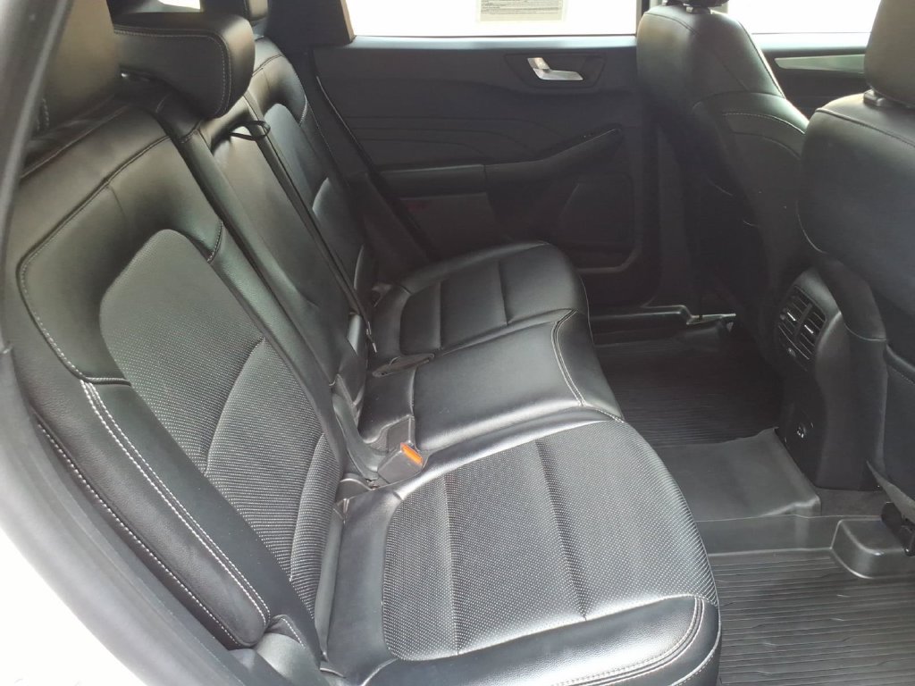 Used 2022 Ford Escape Titanium AWD/4WD image 20