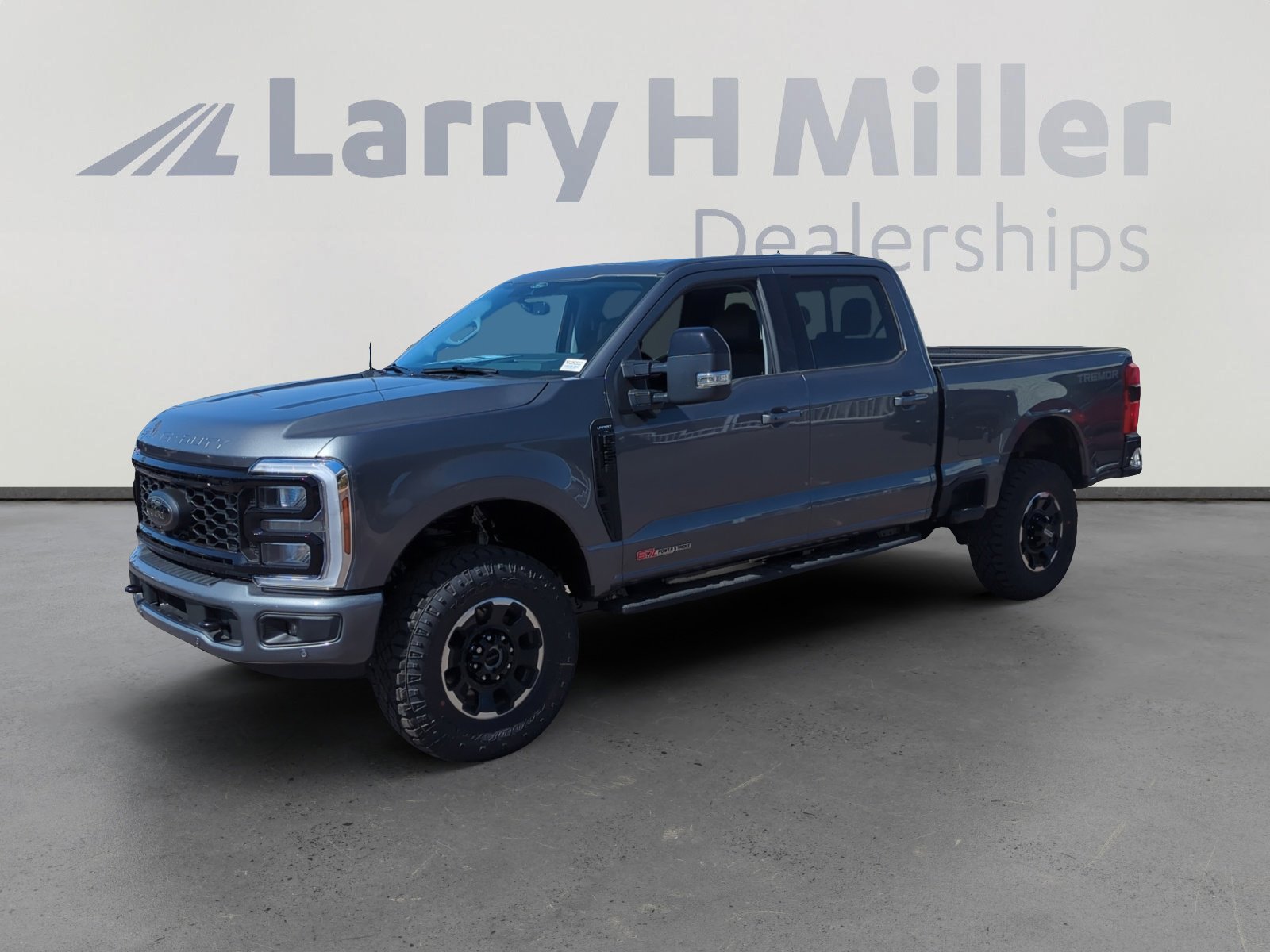 New 2025 Ford F350 Lariat w/ Lariat Ultimate Package