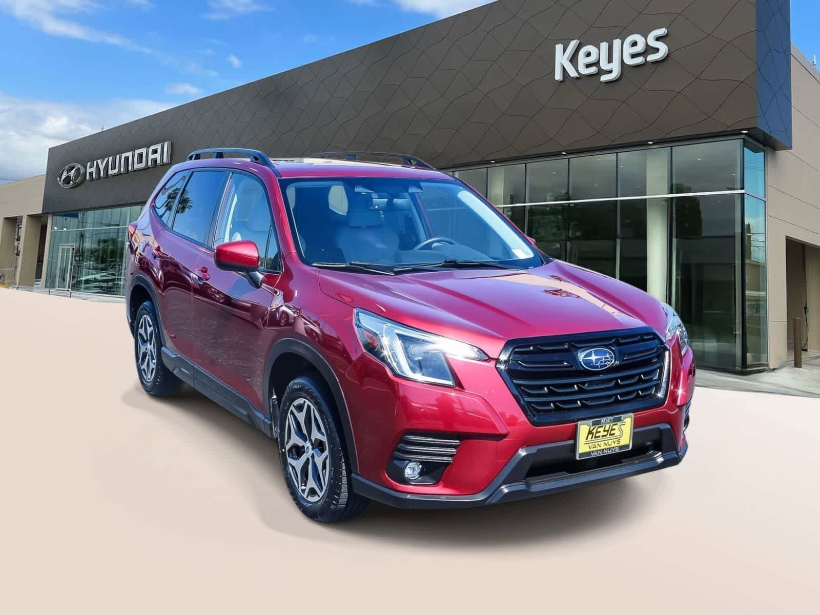 Used 2024 Subaru Forester Premium w/ POP Package 1 AWD/4WD image 3