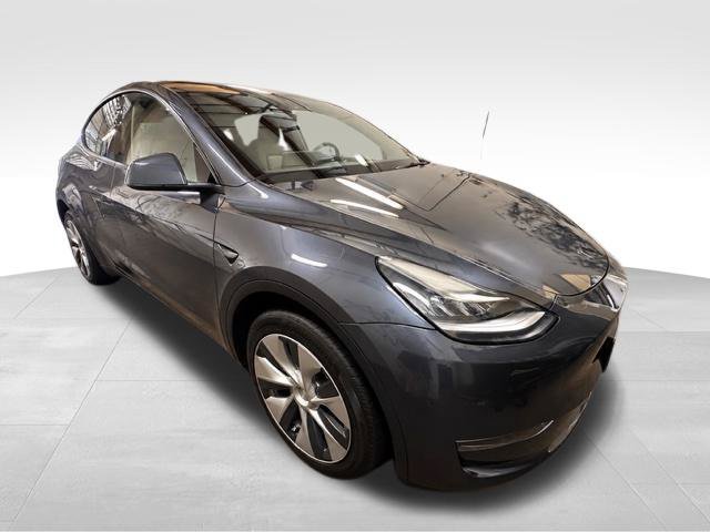 Used 2023 Tesla Model Y Long Range AWD/4WD image 11