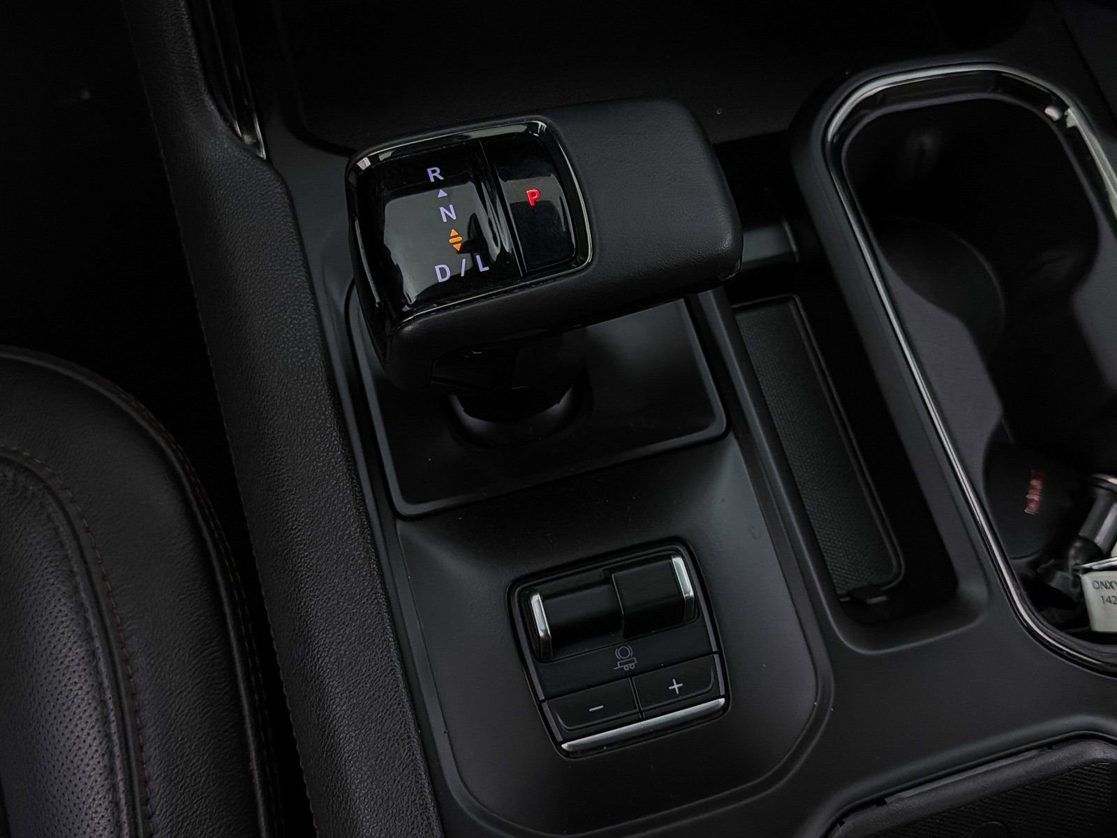 Used 2024 GMC Sierra 1500 AT4 w/ Technology Package image 26