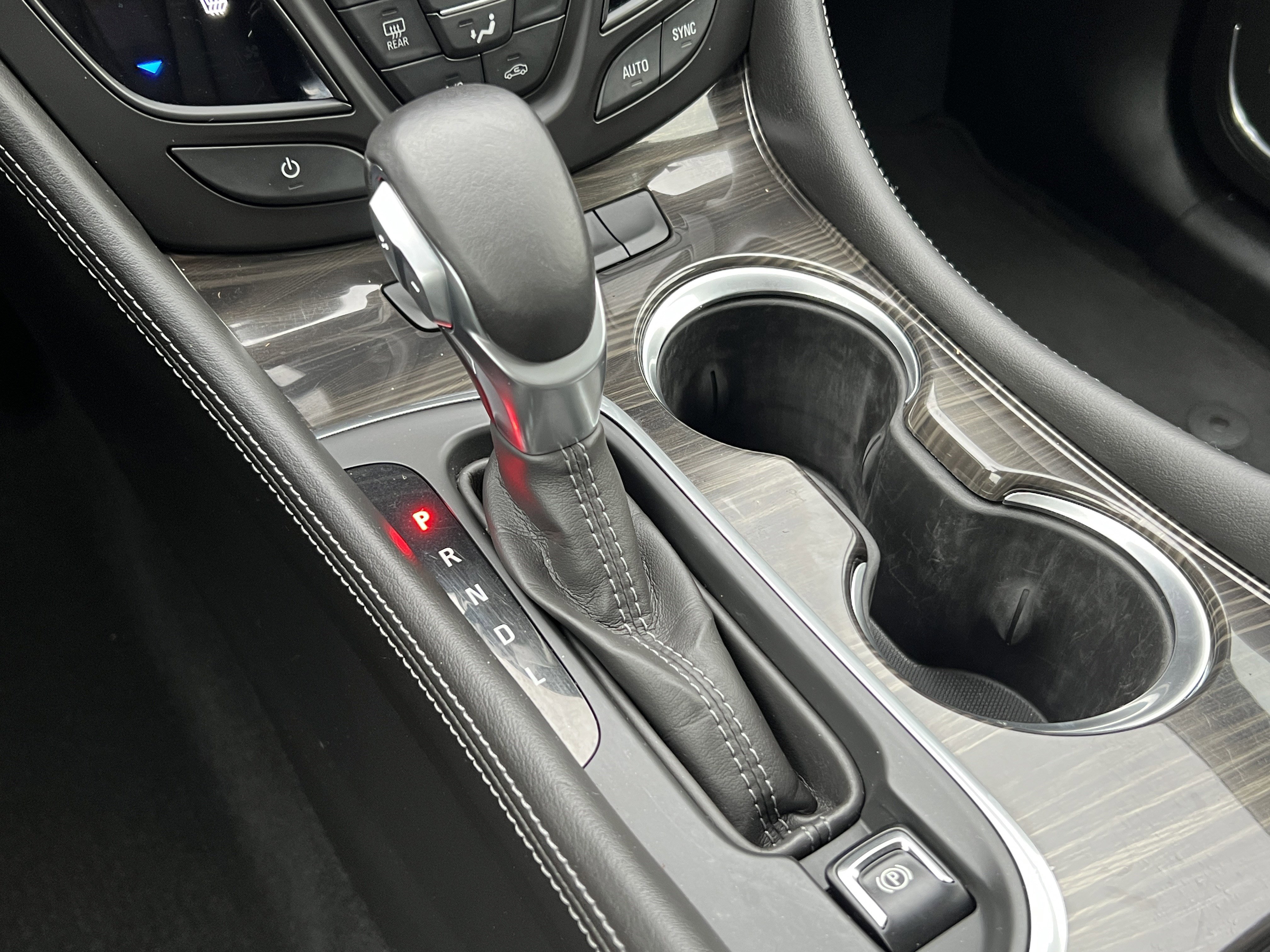 Used 2019 Buick Envision Premium w/ LPO, Active Package image 30