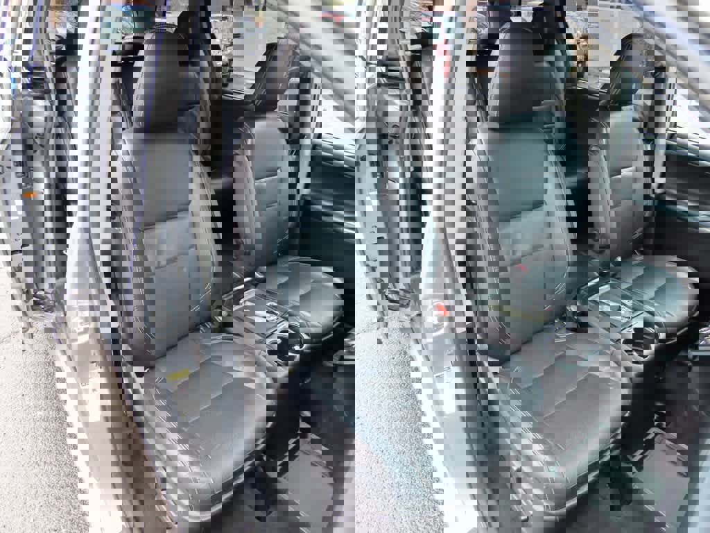 Used 2017 Toyota Sienna SE image 19