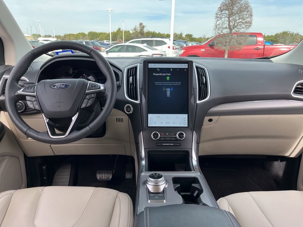 Used 2022 Ford Edge Titanium w/ Equipment Group 301A image 16