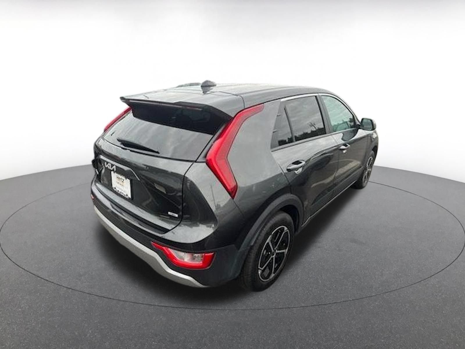 Used 2026 Kia Niro LX FWD image 4