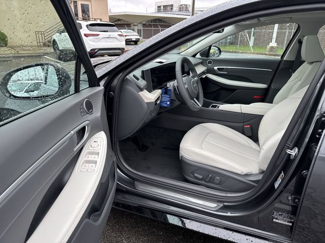 New 2026 Hyundai Sonata Limited FWD image 18
