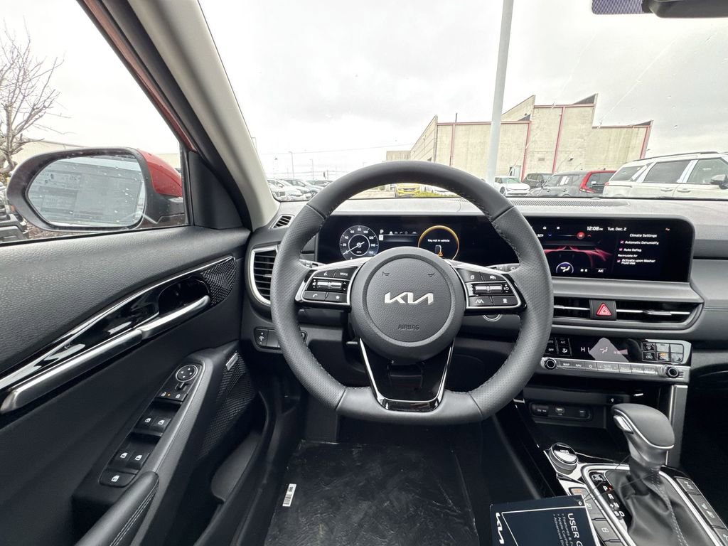 Used 2026 Kia Seltos SX w/ SX Sunroof Package image 14