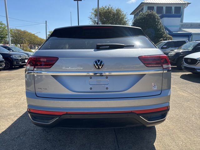 Used 2021 Volkswagen Atlas Cross Sport SE w/ Panoramic Sunroof Package FWD image 6