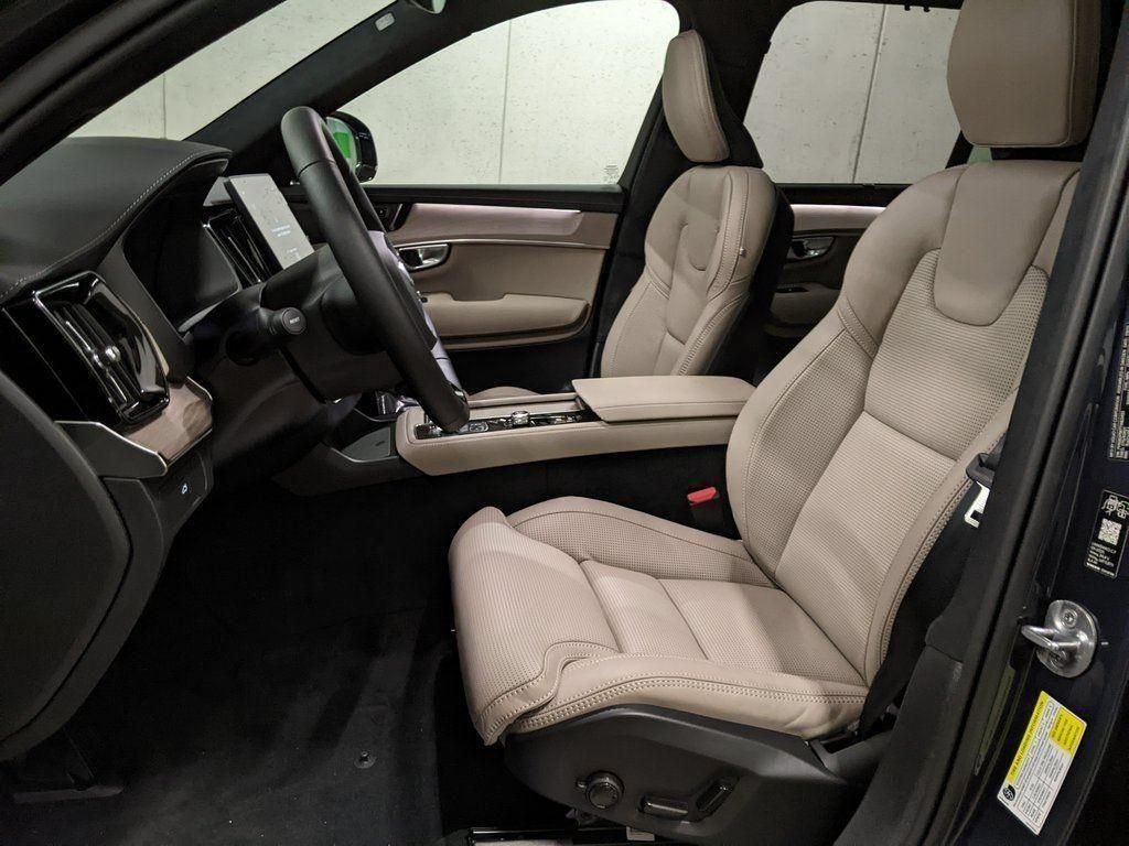 New 2026 Volvo XC90 T8 Ultra w/ Protection Package Premier AWD/4WD image 13