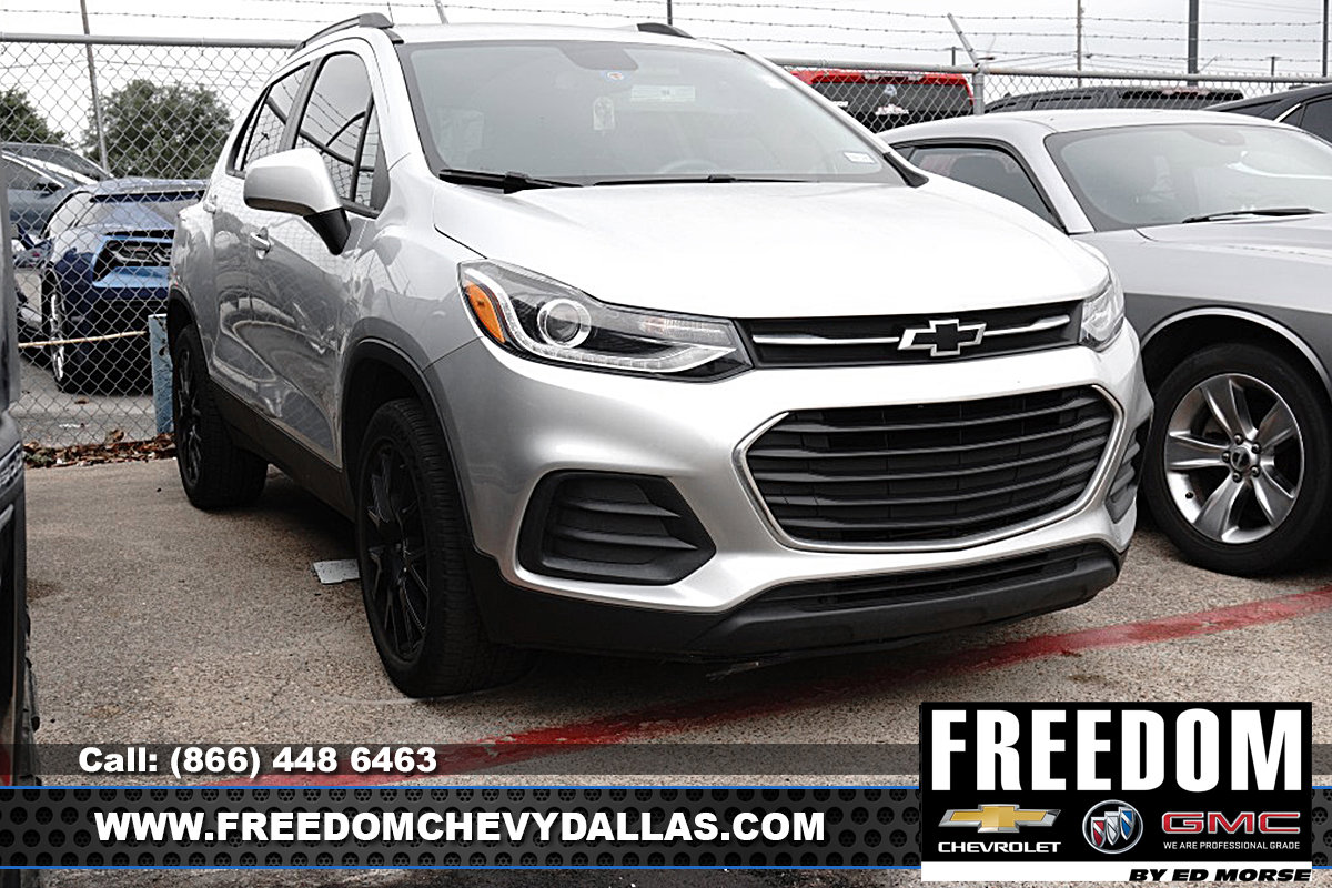 Used 2021 Chevrolet Trax LT w/ Driver Confidence Package AWD/4WD image 1