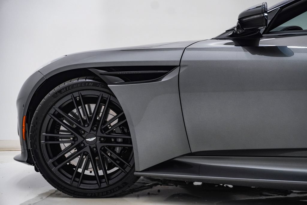 Used 2024 Aston Martin DB12 Convertible RWD image 16