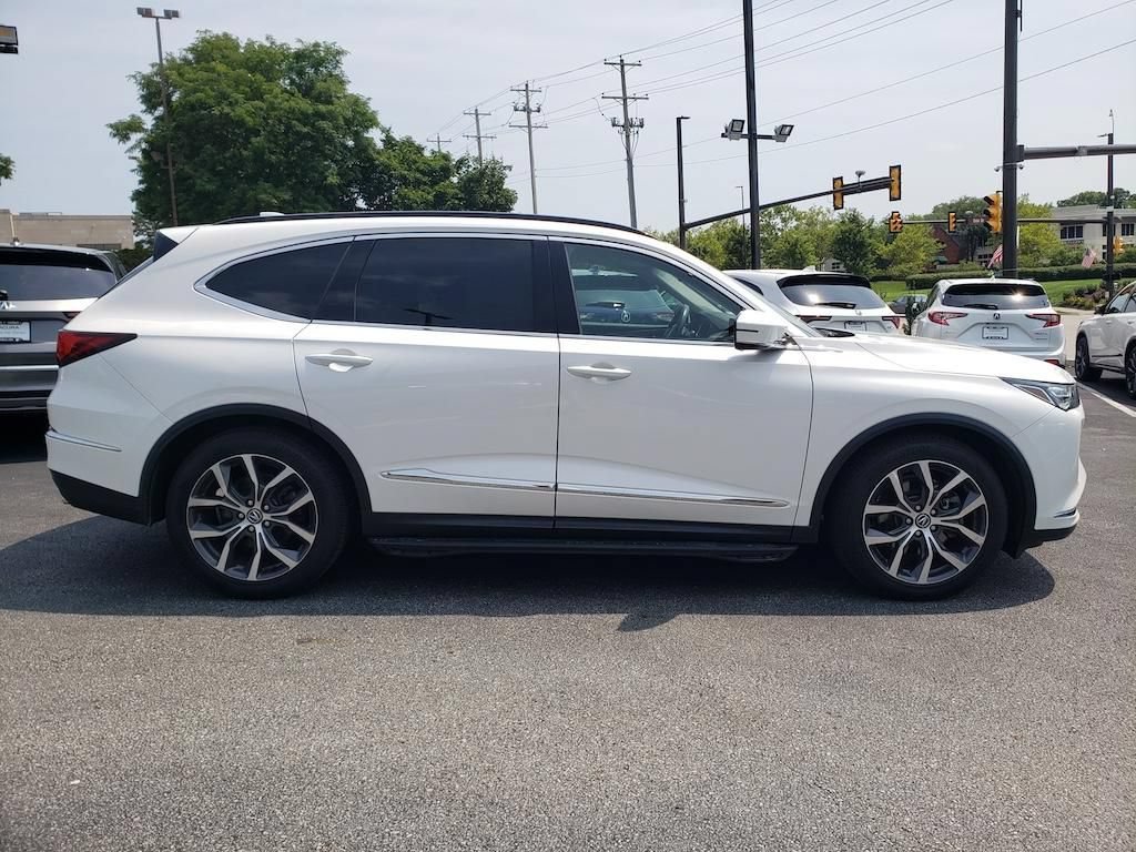Certified 2024 Acura MDX w/ Technology Package AWD/4WD image 11