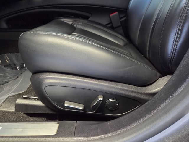 Used 2019 Lincoln MKZ Reserve w/ Reserve Plus Package FWD image 11