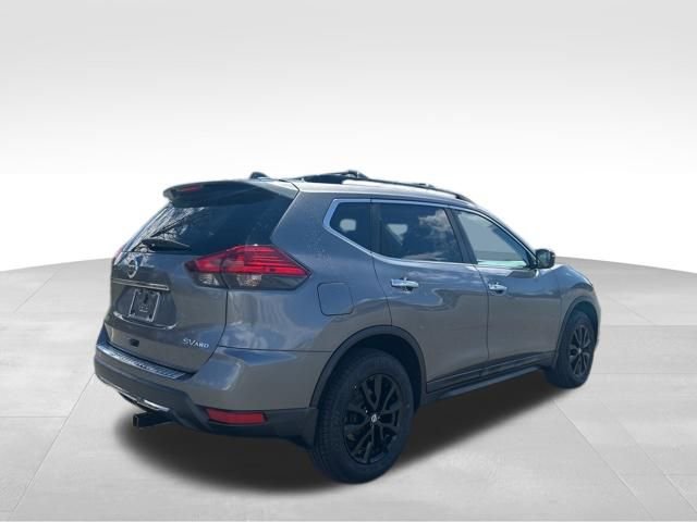 Used 2017 Nissan Rogue SV w/ Midnight Edition Package image 8