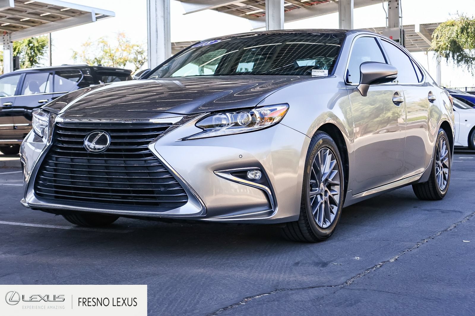 Used 2018 Lexus ES 350 w/ Navigation System Package FWD image 3