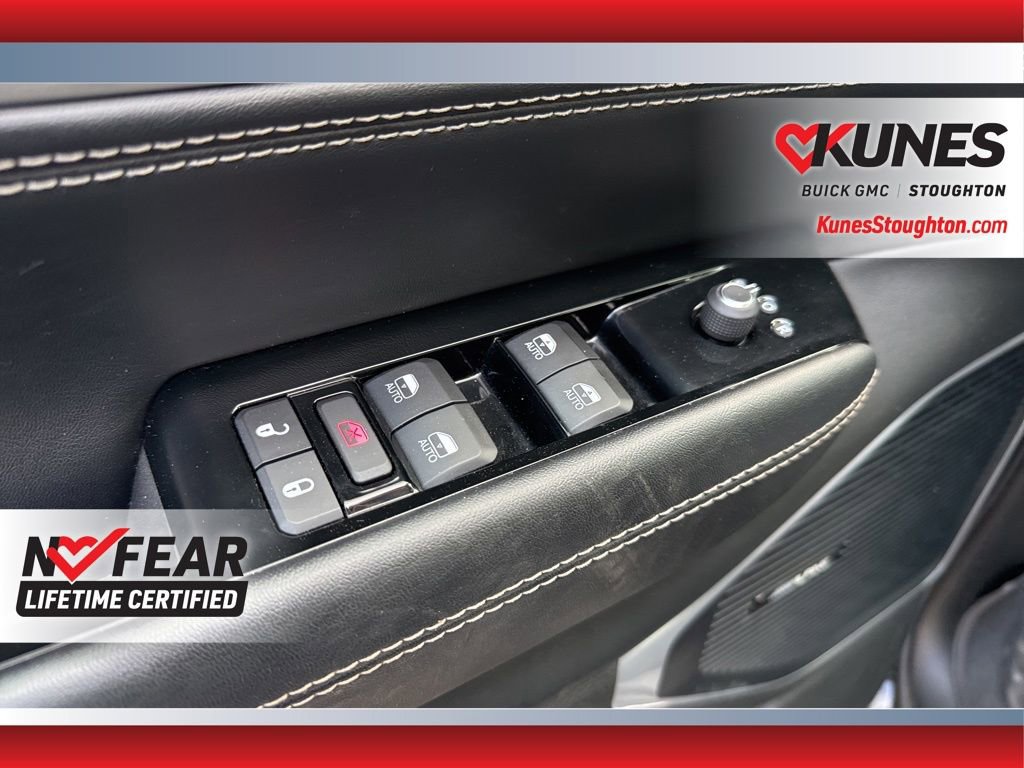 Used 2022 Jeep Wagoneer Series III w/ Rear Seat Video Group 1 AWD/4WD image 25