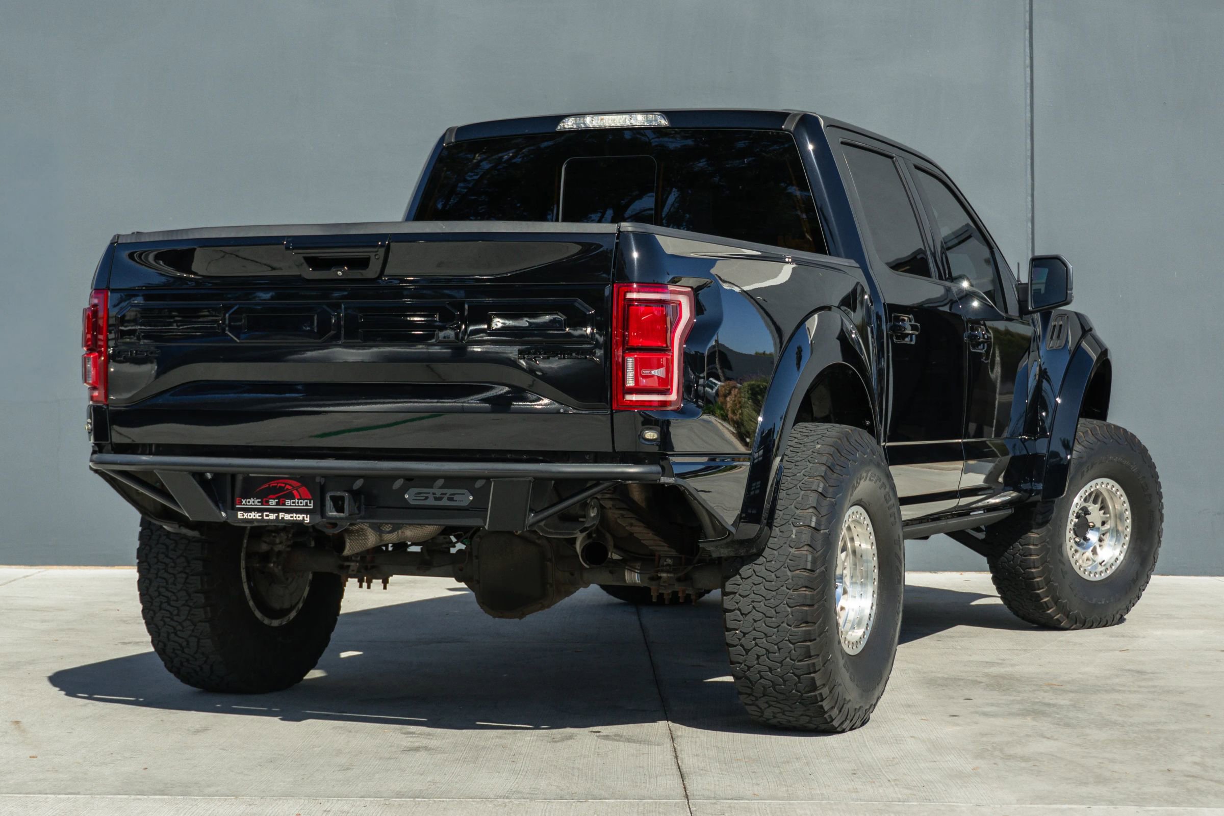 Used 2017 Ford F150 Raptor w/ Equipment Group 802A Luxury image 16