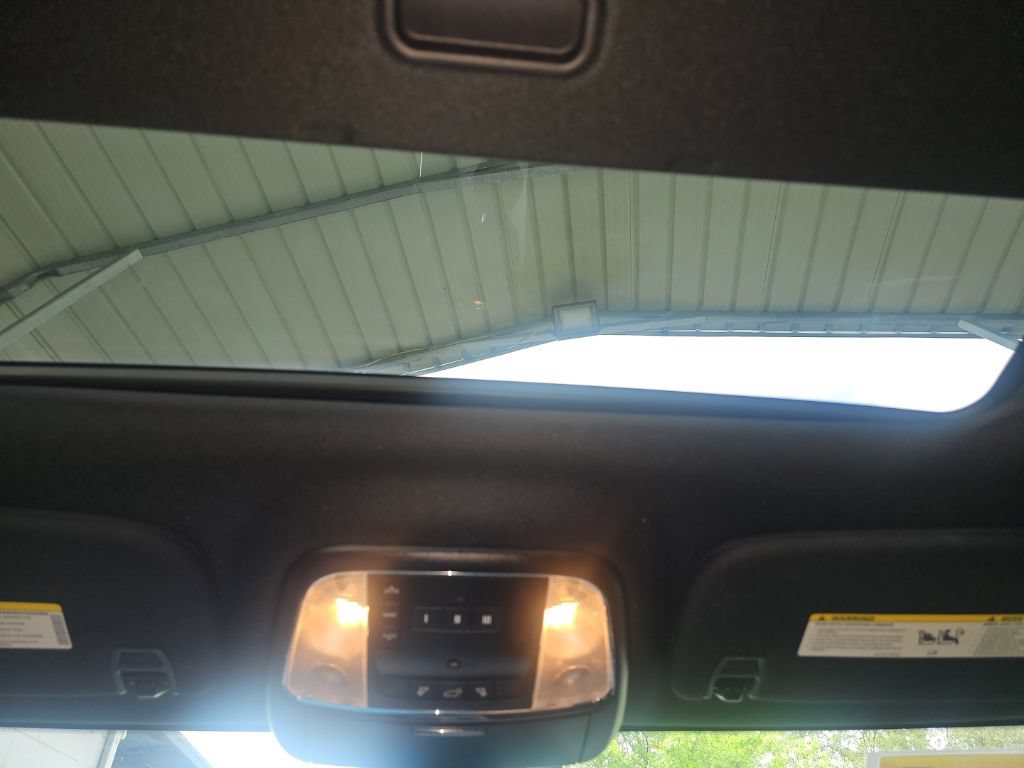Used 2019 Jeep Grand Cherokee Limited AWD/4WD image 29