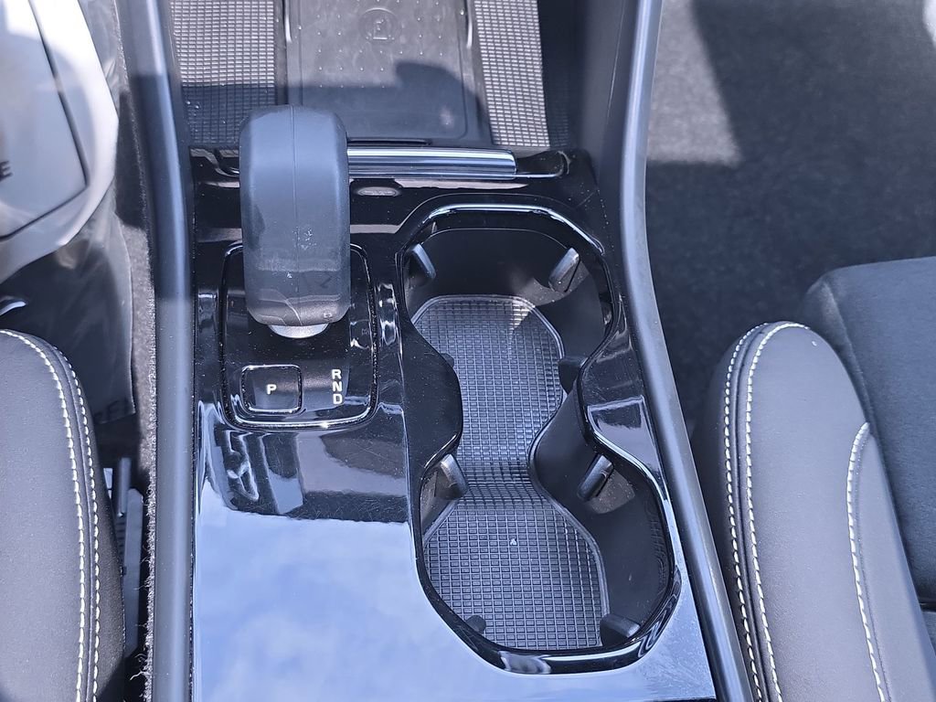 Used 2023 Volvo C40 P8 Recharge Ultimate image 28