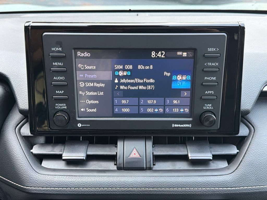 Used 2022 Toyota RAV4 XLE w/ Convenience Package FWD image 29