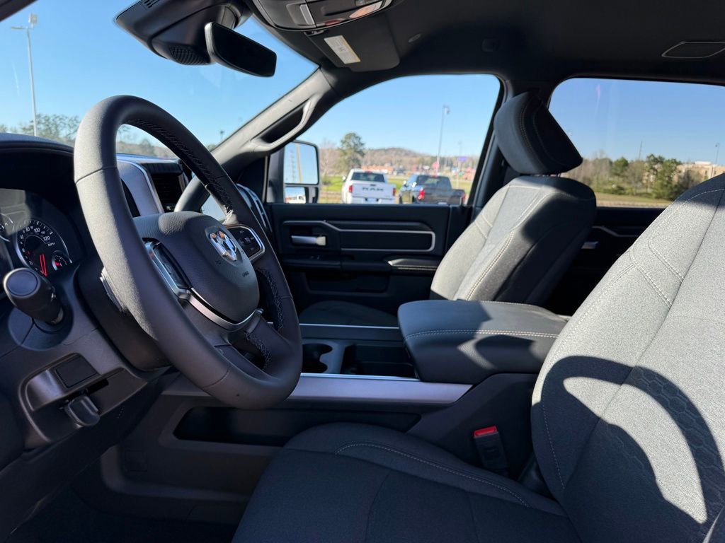 New 2026 RAM 2500 Big Horn AWD/4WD image 10