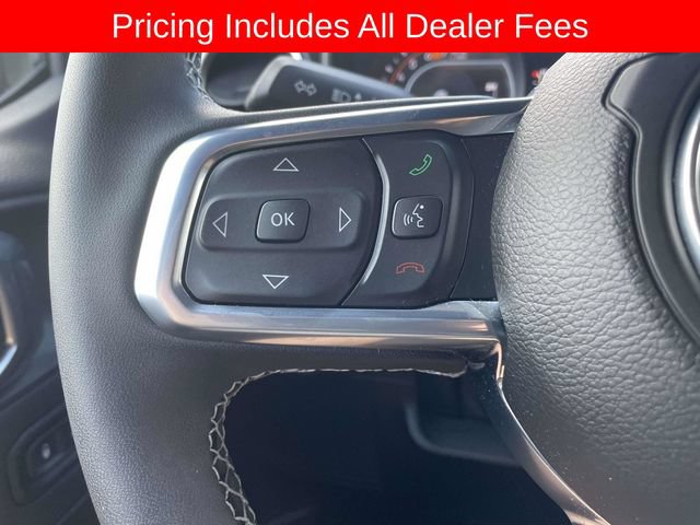 Used 2025 Jeep Wrangler Unlimited Sahara w/ Safety Group AWD/4WD image 29