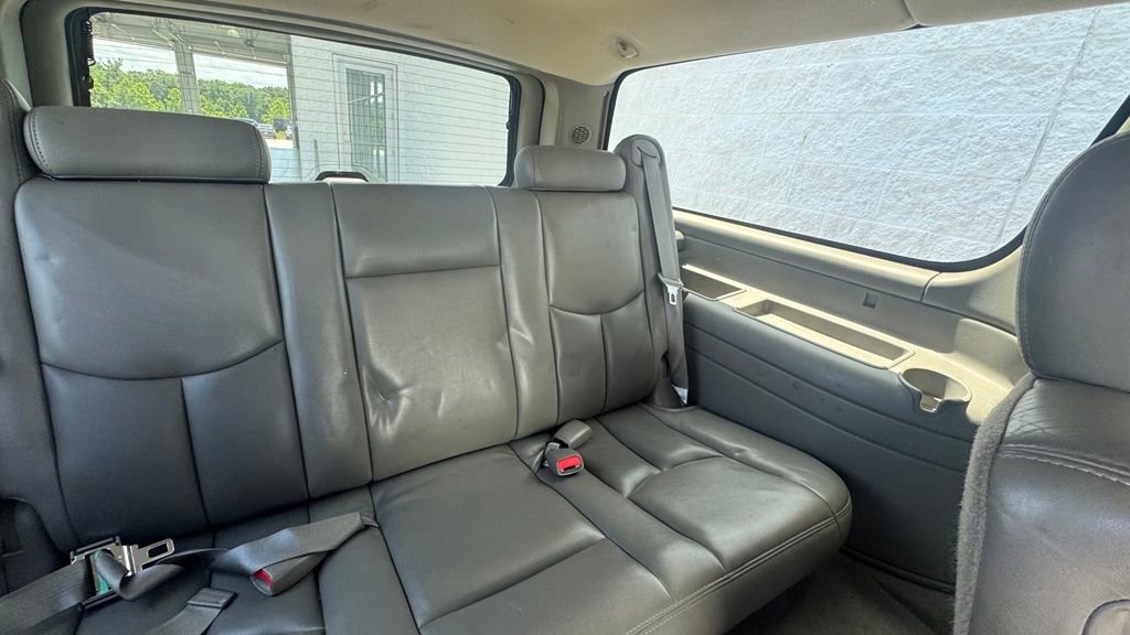 Used 2004 GMC Yukon XL Denali AWD/4WD image 10