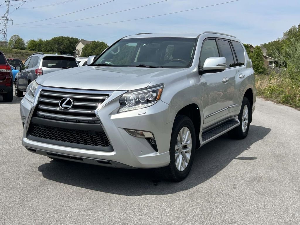 Used 2015 Lexus GX 460 w/ Premium Package image 2