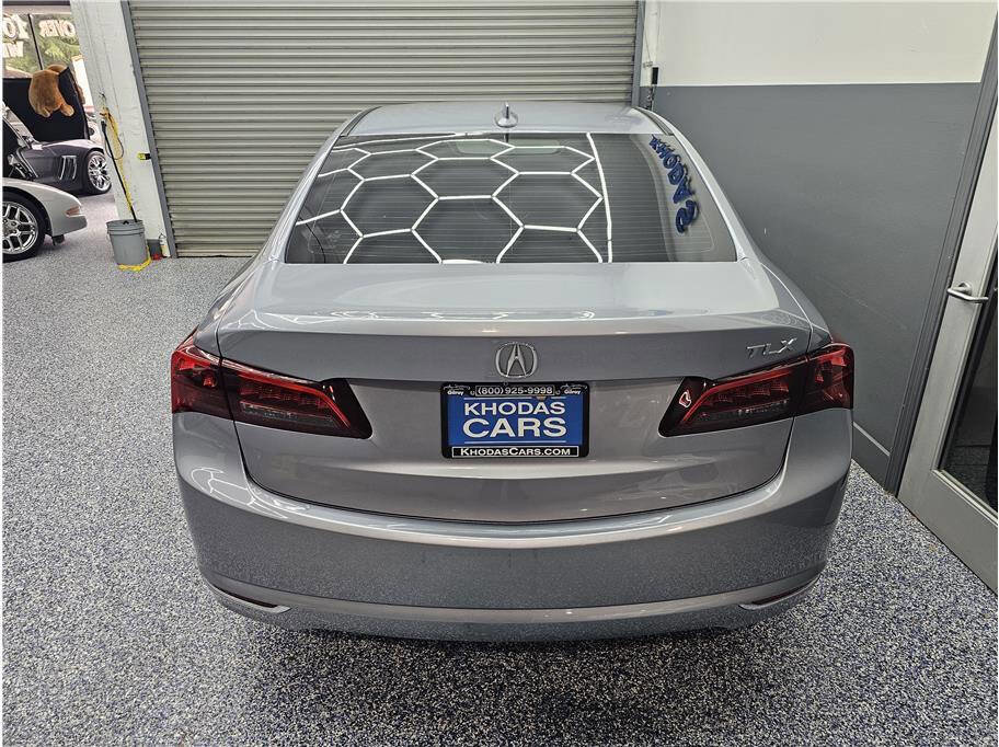 Used 2015 Acura TLX w/ Technology Package image 4