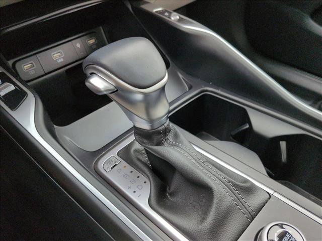 Used 2023 Kia Sorento S w/ Panoramic Sunroof Package image 12