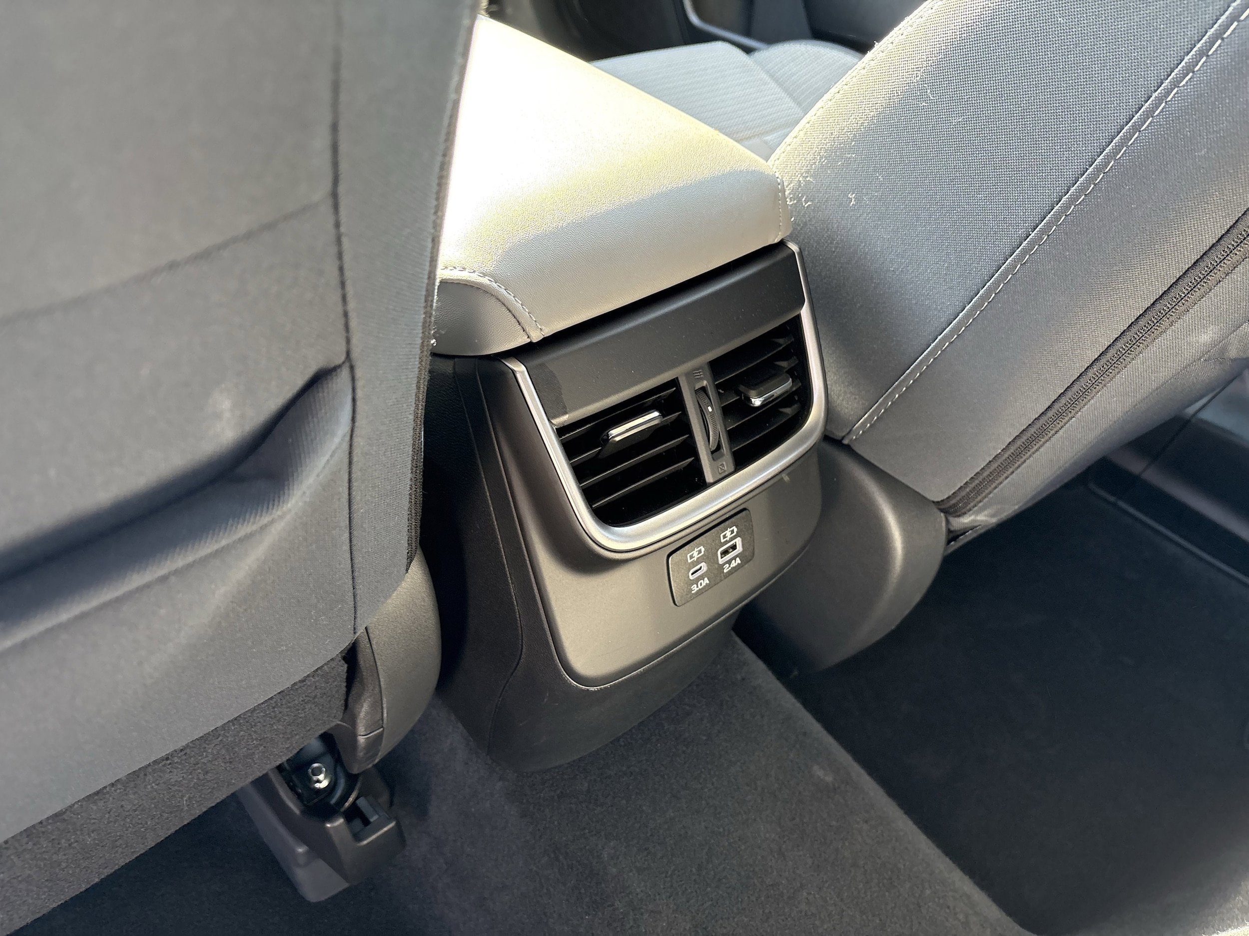 Certified 2025 Subaru Outback Premium AWD/4WD image 31