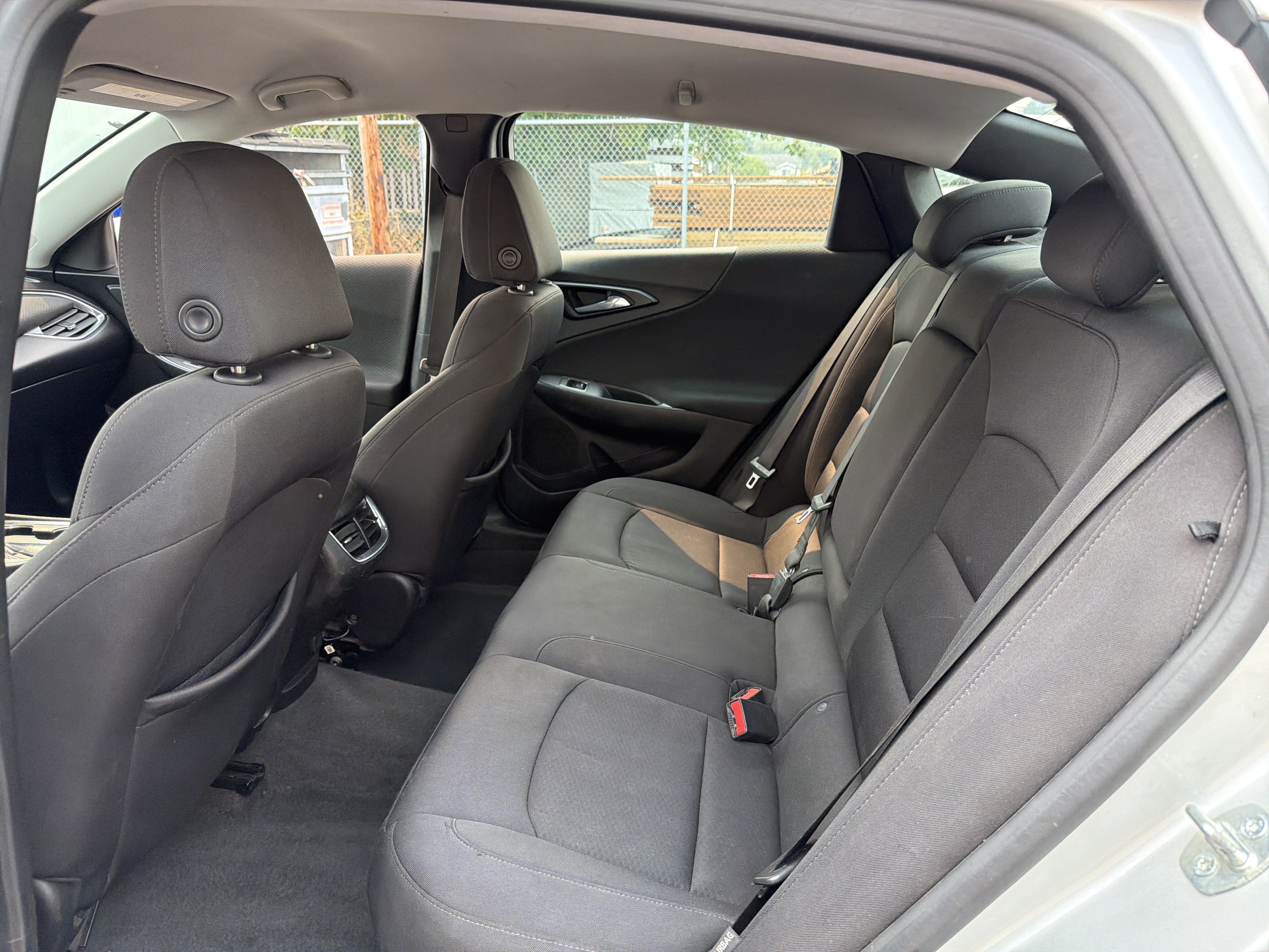 Used 2020 Chevrolet Malibu LT FWD image 9