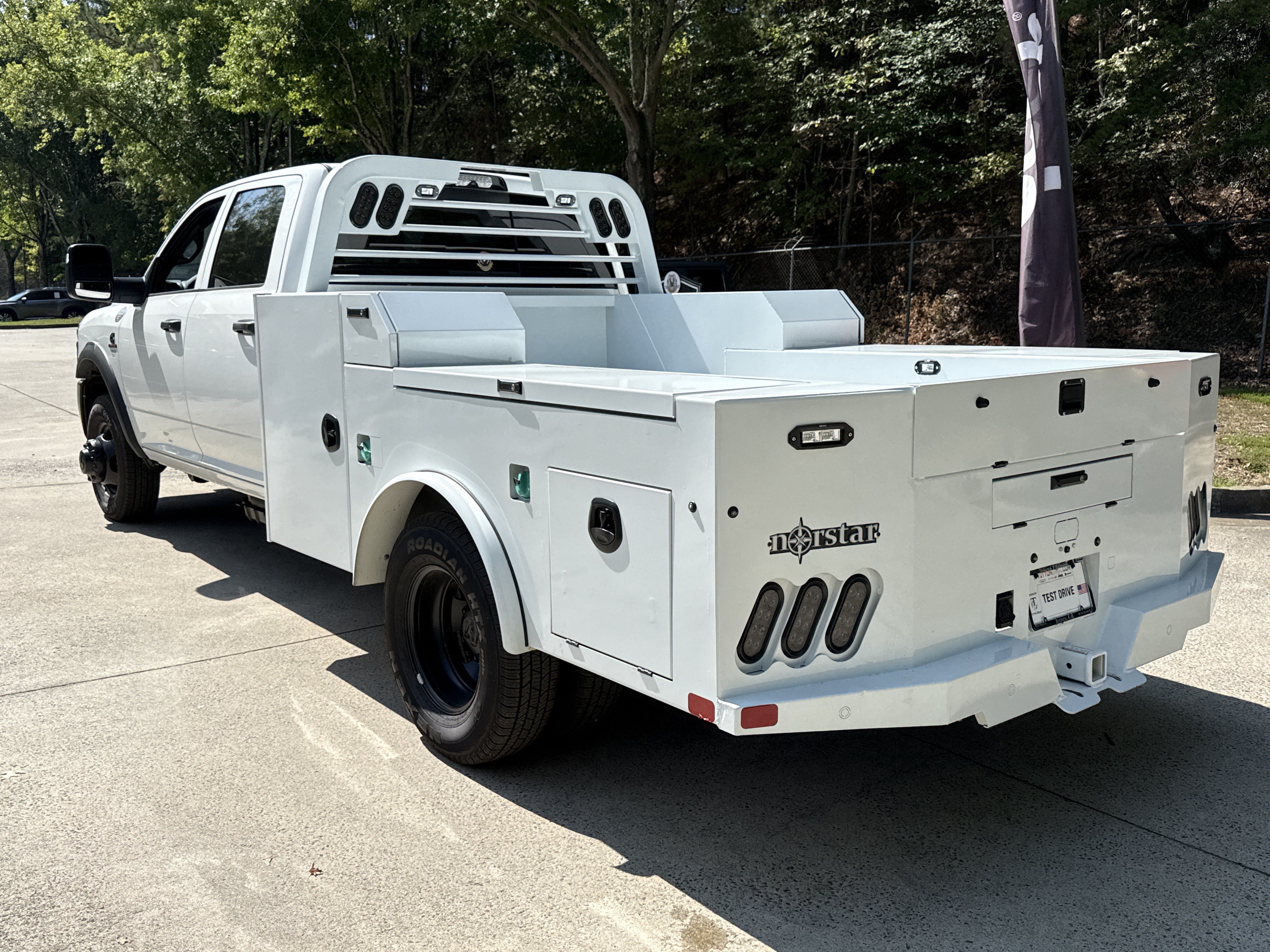 New 2026 RAM 3500 Tradesman AWD/4WD image 5