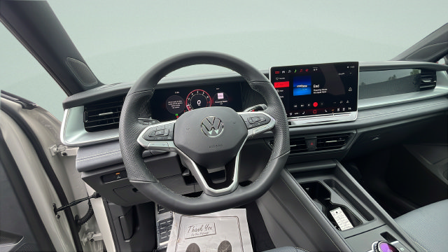 New 2026 Volkswagen Tiguan SE R-Line AWD/4WD image 13