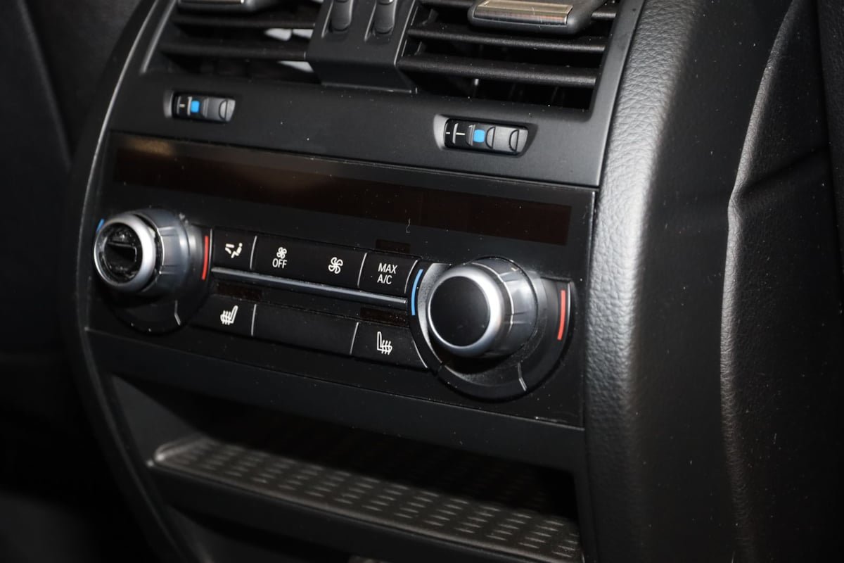 Used 2015 BMW M5 RWD image 15