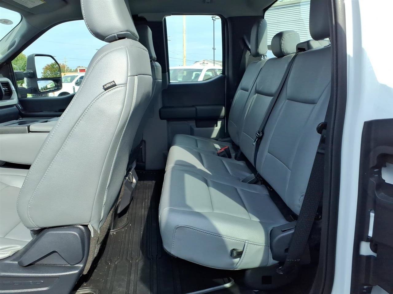 Used 2023 Ford F250 XL w/ XL Chrome Package AWD/4WD image 16