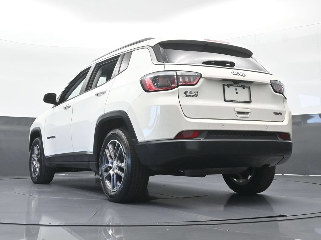 Used 2020 Jeep Compass Latitude FWD image 58