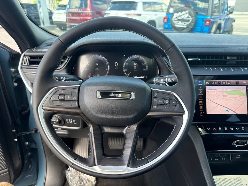 New 2026 Jeep Grand Cherokee L Limited AWD/4WD image 10