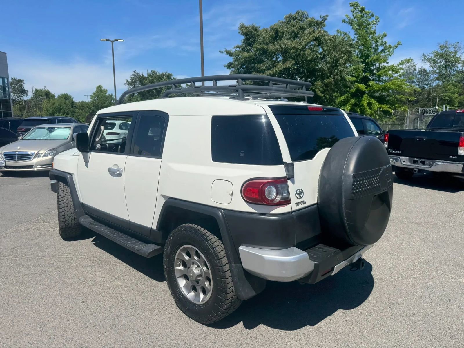 Used 2012 Toyota FJ Cruiser 4WD w/ Upgrade Pkg image 28