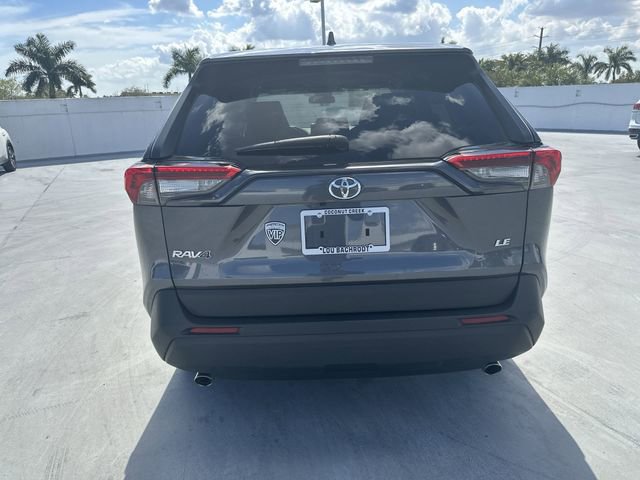 Used 2022 Toyota RAV4 LE image 30