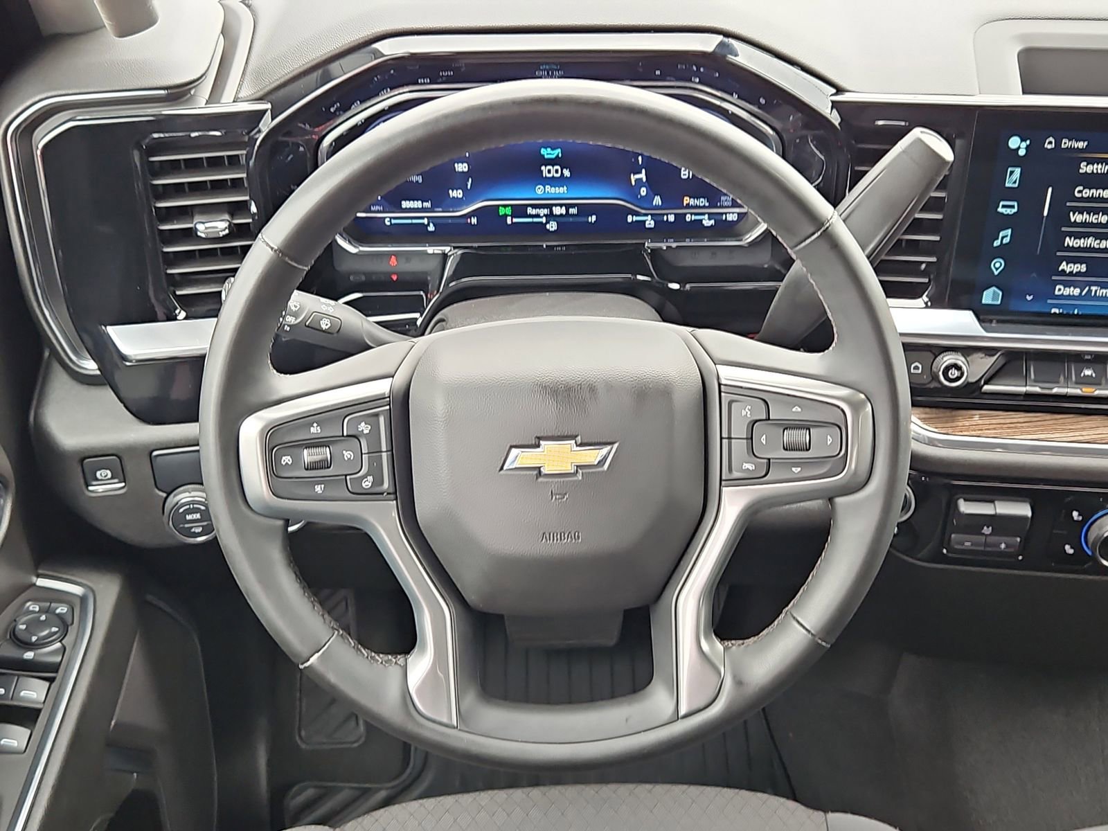Used 2025 Chevrolet Silverado 1500 LT image 14