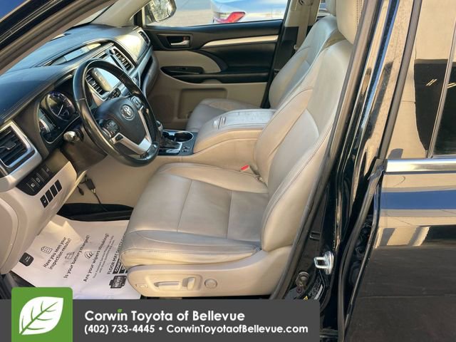 Used 2018 Toyota Highlander XLE image 12