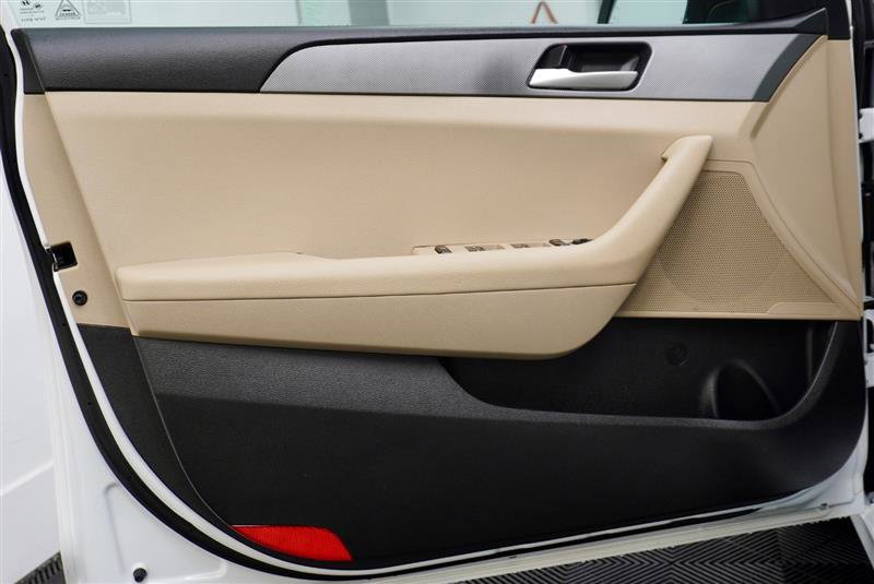 Used 2018 Hyundai Sonata SE FWD image 24